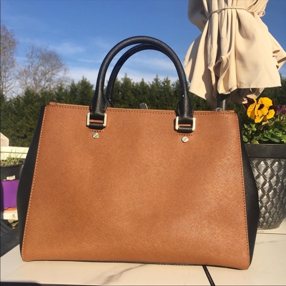 👜Authentic! Vintage MK classic bag great size for everyday bag excellent. - Picture 6 of 10